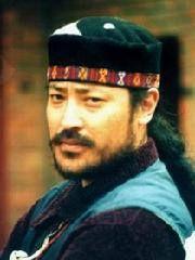 歌手亚东个人资料,音乐路上的追梦人，深情演绎的摇滚之声