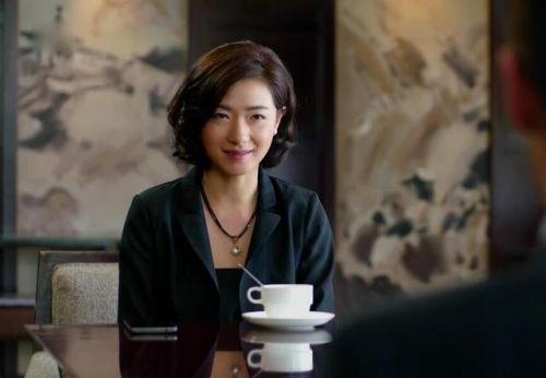 猎场幕后花絮万茜,万茜演绎职场女性的坚韧与智慧